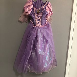 Girls size 9/10 rapunzel dress